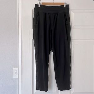 Nolita Slim Tapered Crop Pant